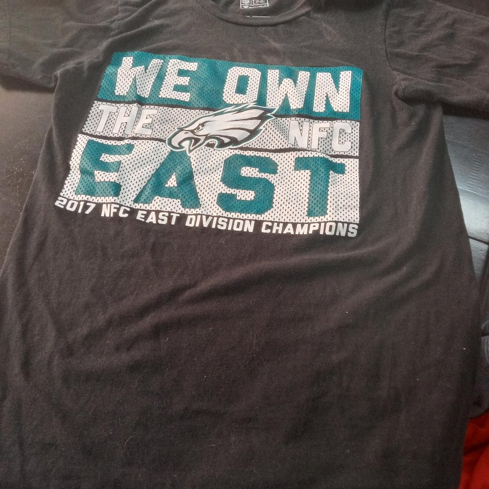 Mens Small Eagles T - shirt